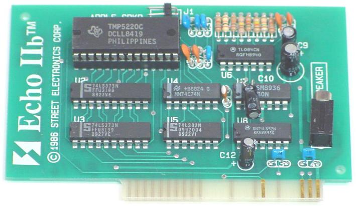 ECHO IIb circuit board, marked ©1986 Street Electronics, with its TMP5220C speech processor and speaker connector.